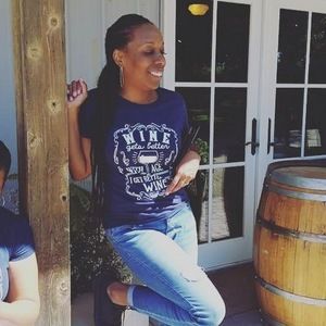 Meet your Posher, Dee